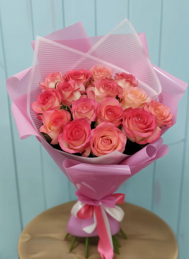 Букет 15 Розовых роз Равель в Старые Атаги
