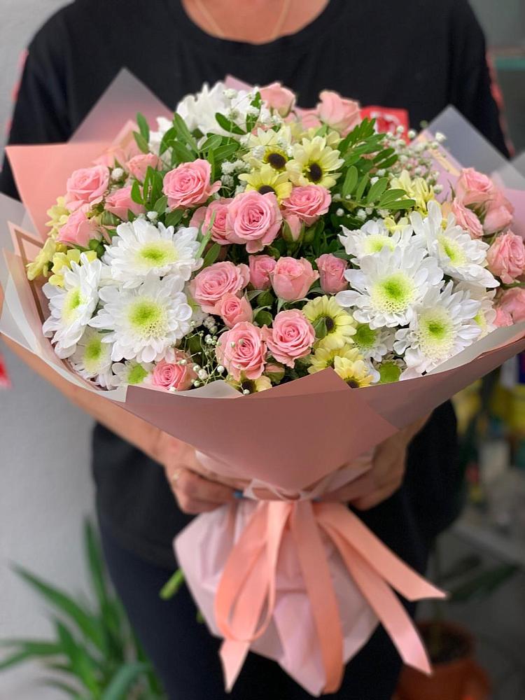 Букет цветов из: Розы и Хризантемы в Старые Атаги