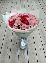 Букет цветов из:  Альстромерии в Старые Атаги