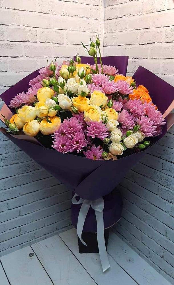 Букет цветов из: Хризантемы и Розы в Старые Атаги