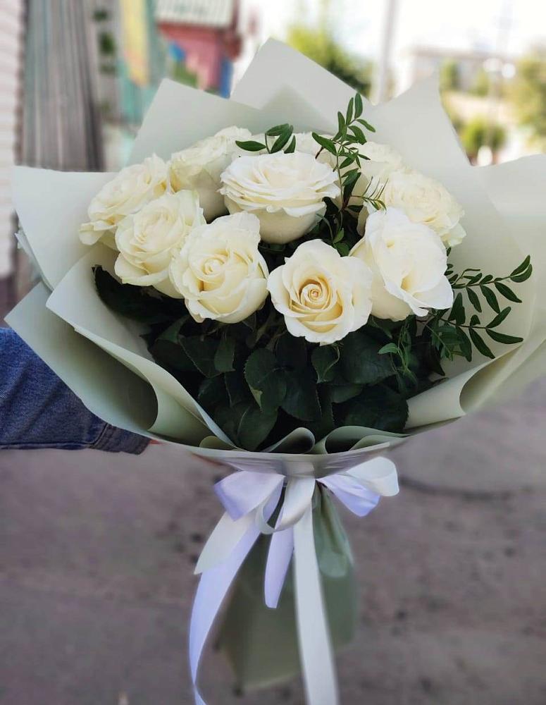 Букет Белые розы Проуд в Старые Атаги