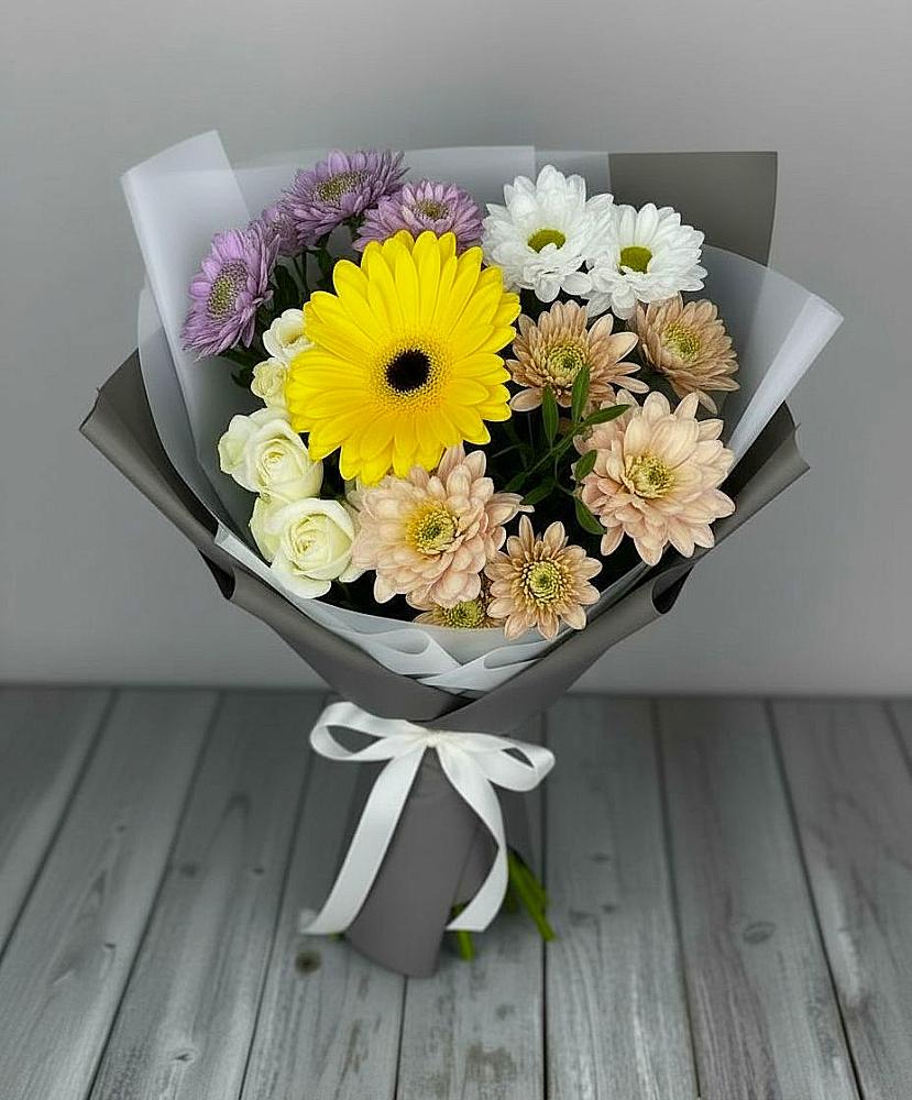Букет цветов из: Розы, Герберы и Хризантемы в Старые Атаги