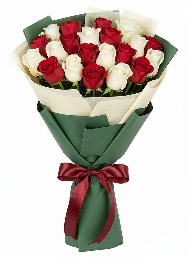 Букет Микс из красных и белых роз в Старые Атаги