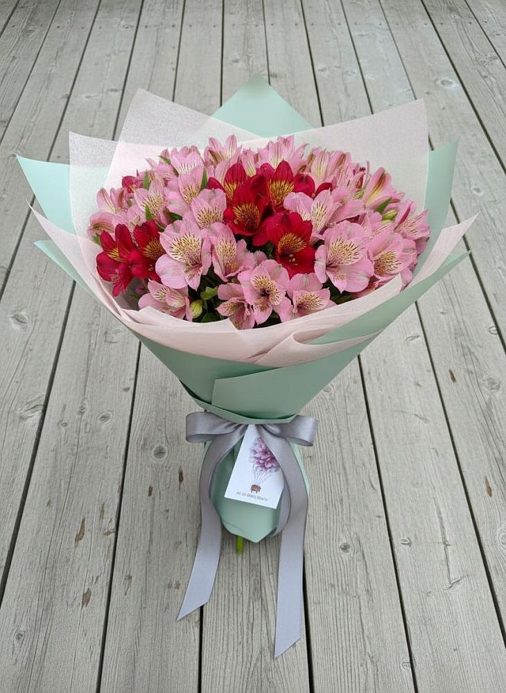 Букет цветов из: Альстромерии в Старые Атаги