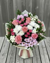 Букет цветов из:  Альстромерии, Гвоздики, Розы и Хризантемы в Старые Атаги