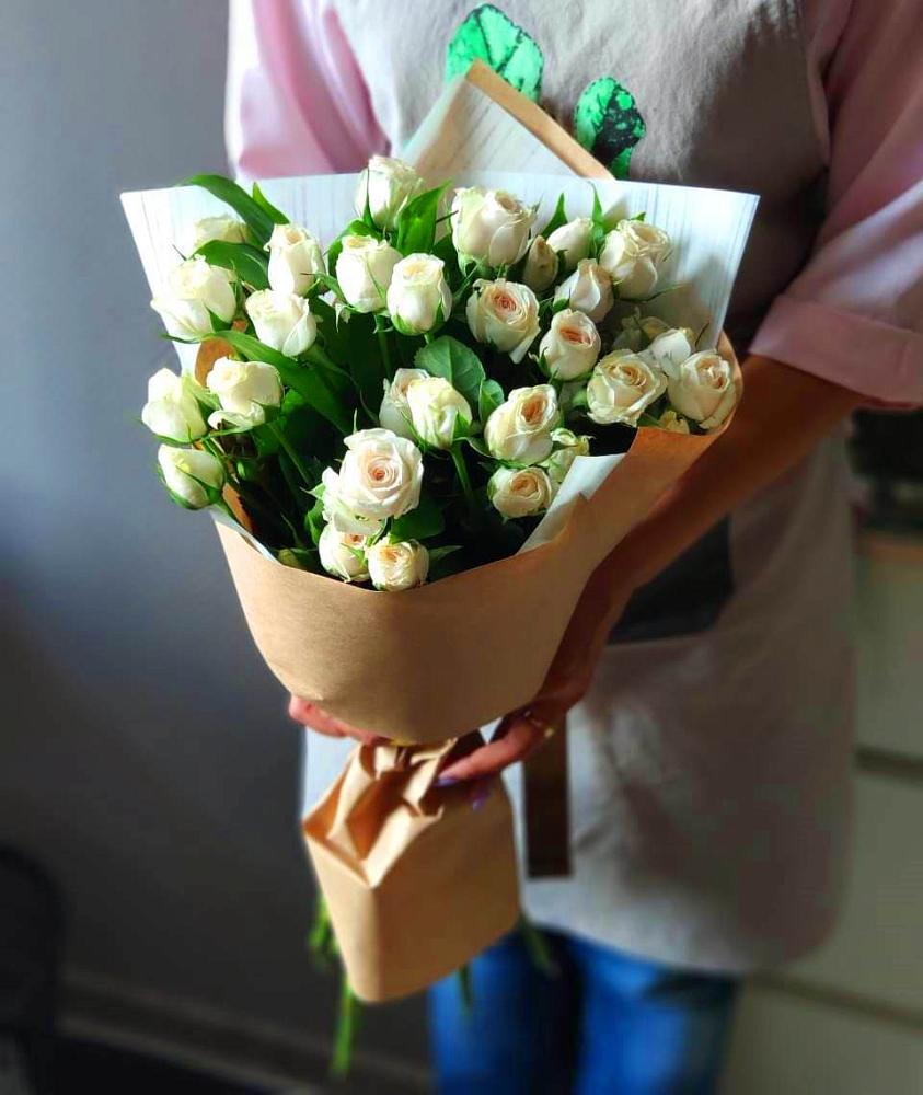 Букет цветов из: Розы в Старые Атаги