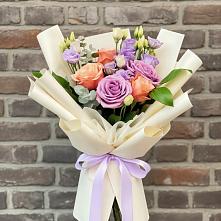 Букет цветов из:  Лизиантусы и Розы #REPLACE_PRED# Старые Атаги