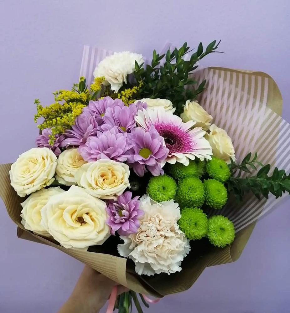 Букет цветов из: Хризантемы, Розы, Гвоздики и Герберы в Старые Атаги